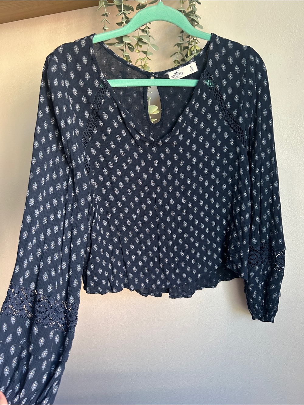 Hollister Navy Printed V-Neck Crochet Sleeve Blouse